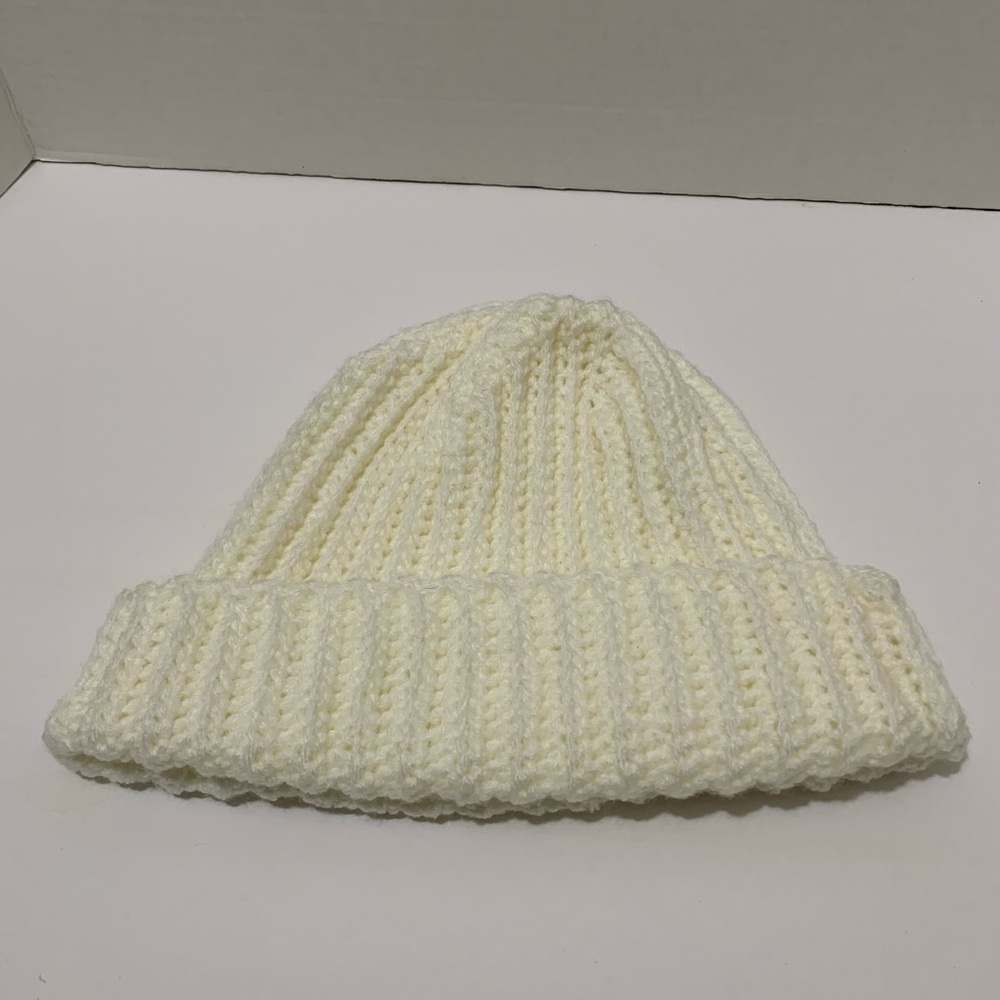 Crochet Hat 21 inches around 🔄 head circumference New  Hand Crocheted